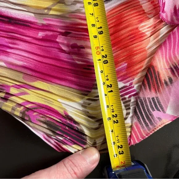 East 5th Multicolor Floral Ruffle Blouse - Picture 9 of 10